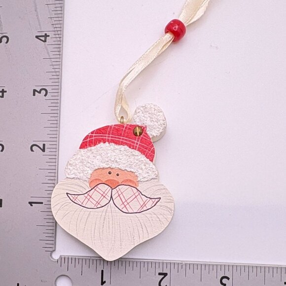 Vintage Santa Claus Wooden Necklace With Sliding Lid & Hidden Mini Gifts Inside - Picture 4 of 9